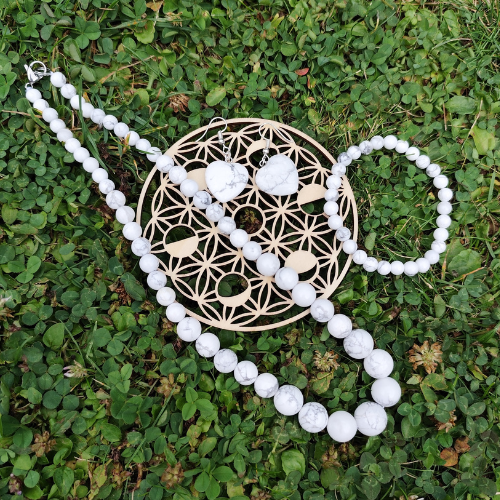 Howlite, apaisement, calme et paix intérieure